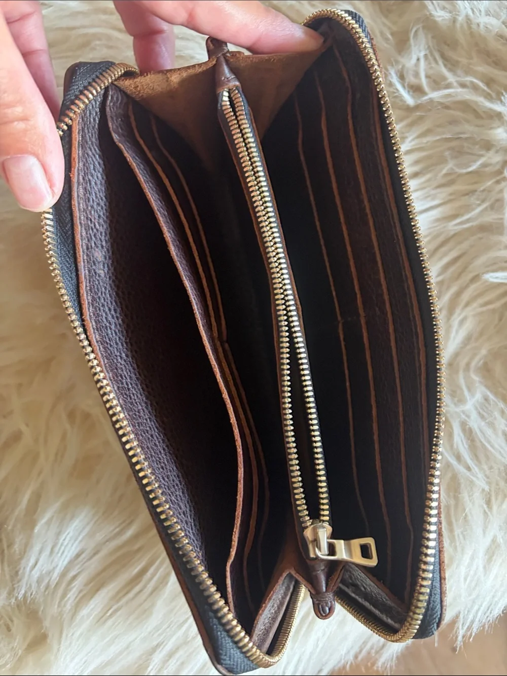 Portland Leather Full-Zip Leather Wallet in Dark Brown
